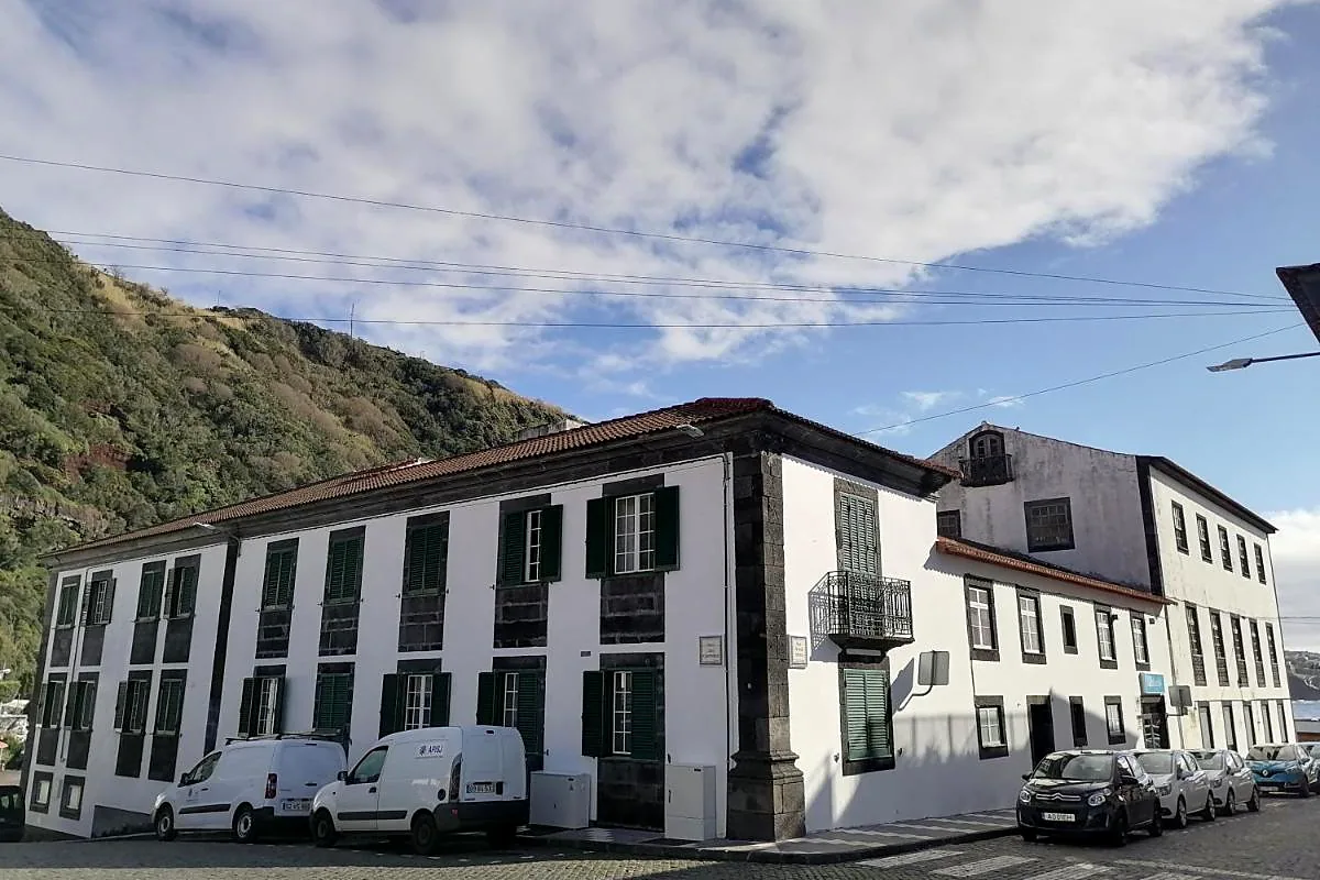Fachada do Hotel Soares Neto em Velas