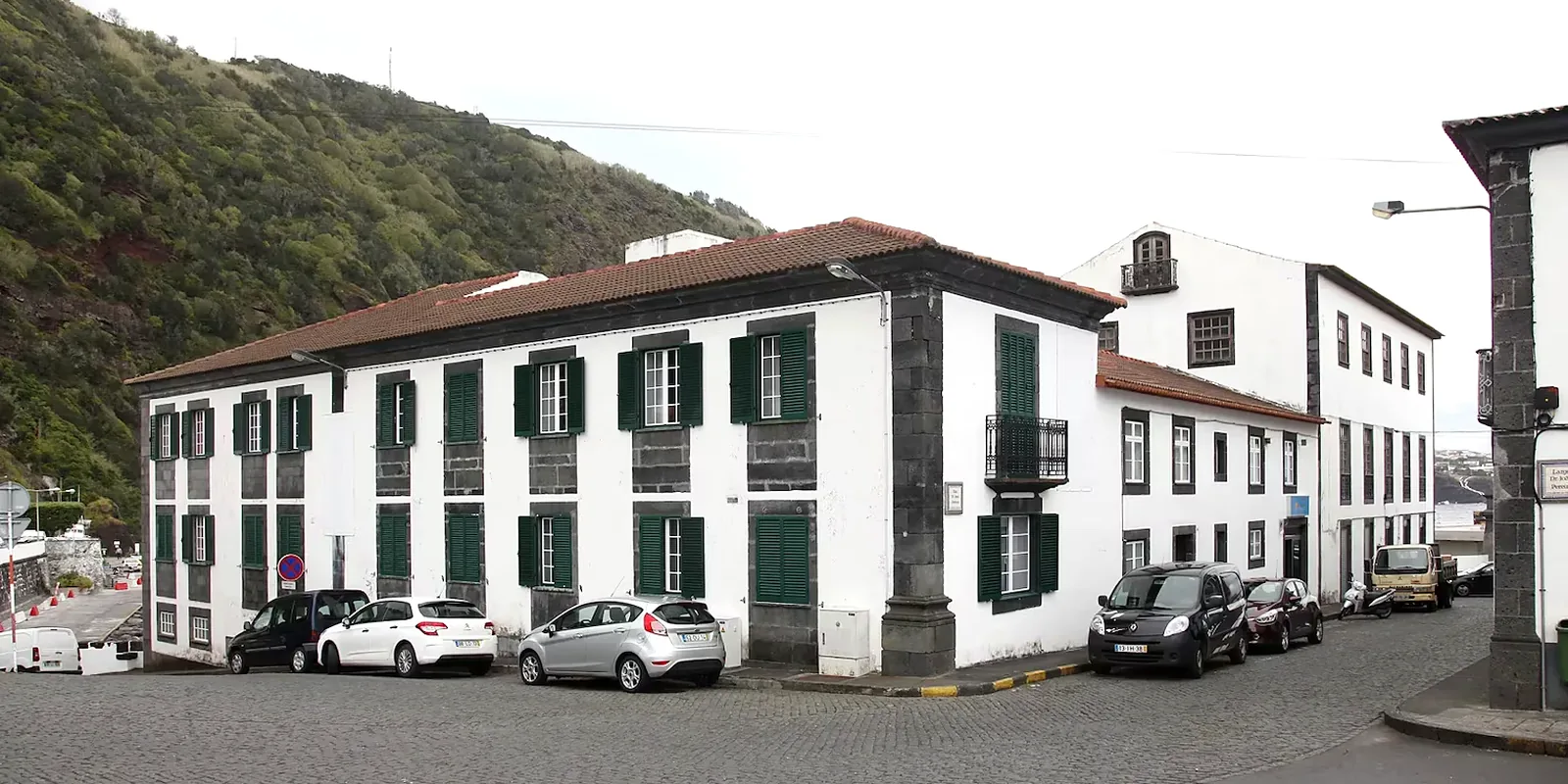Edifício do Hotel Soares Neto em Velas