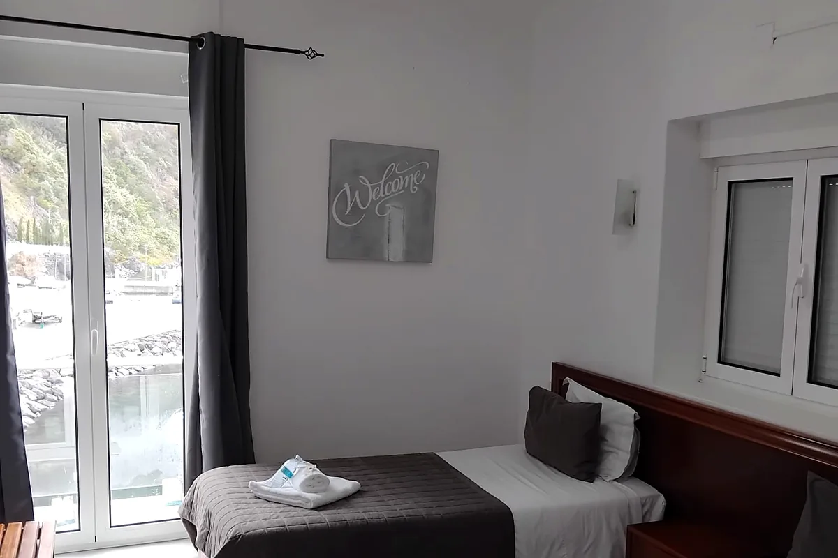 Quarto triplo do Hotel Soares Neto
